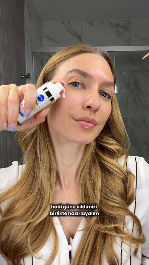 Instagram post by an influencer for NIVEA Türkiye. Caption reads: Güneşli günler için rutinim belli☀️ Cildimi....