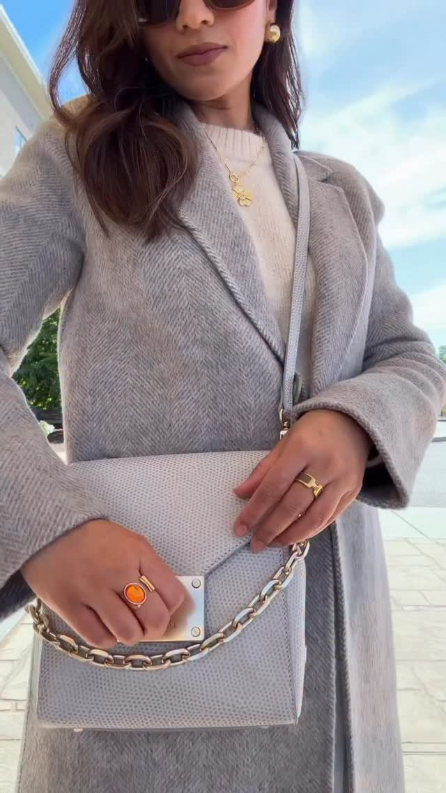 Instagram post by @ishreyakothari for Eric Javits. Caption reads: [...] code ‘Shreya10’ for 10% off sitewide....