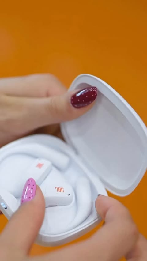 Instagram post by @aaliyahcrump_ for JBL. Caption reads: [...] - time to lock in and turn it up. My JBL....