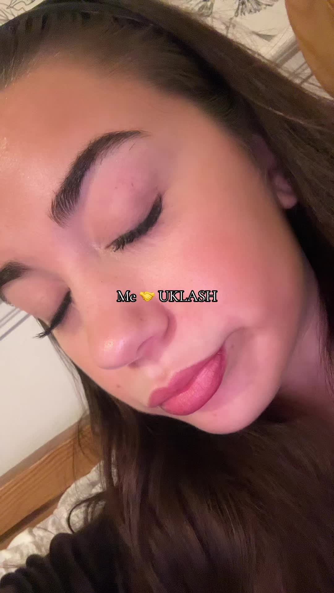 TikTok post by @rachelsummergreenugc for UKLASH. Caption reads: ME🤝UKLASH #eyelashes #tiktokmademebuyit [...].