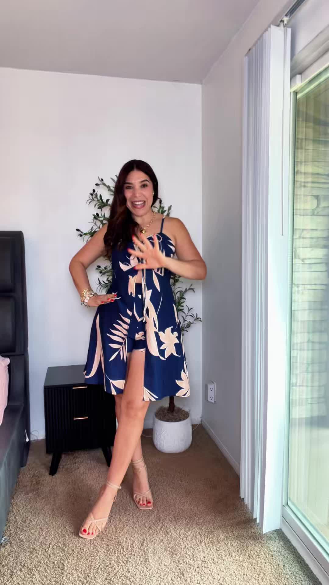 TikTok post by @antonietafashionway for ChicMe. Caption reads: [...] #dealsforyoudays @ChicMe_official.