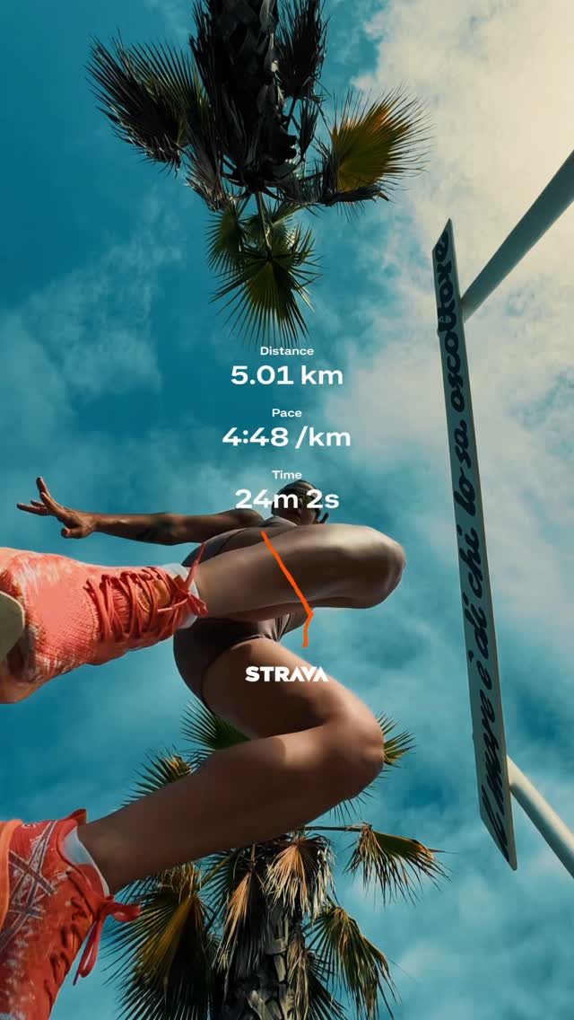 Instagram post by @kasiaoleskiewicz for Carpatree. Caption reads: Poranny rozruch zaliczony😍🏃🏽‍♀️

Kolekcja....