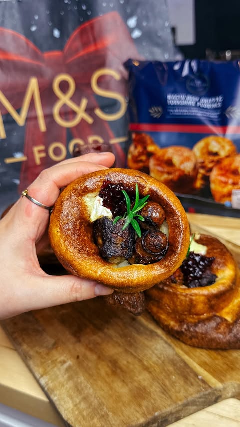 Instagram post by @feelingtastyy for Marks and Spencer. Caption reads: AD|| CHRISTMAS IN A YORKSHIRE PUDDING🎄

Do....