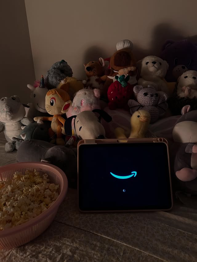 Instagram post by @473pantera for Prime Video. Caption reads: noche de noviossssSs 🩵🍿🌙🎬 @primevideo....