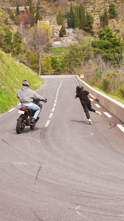 Instagram post by @mr.rallybike for Rabaconda. Caption reads: [...] #tutorialking #ktmofficial #mitasmoto....