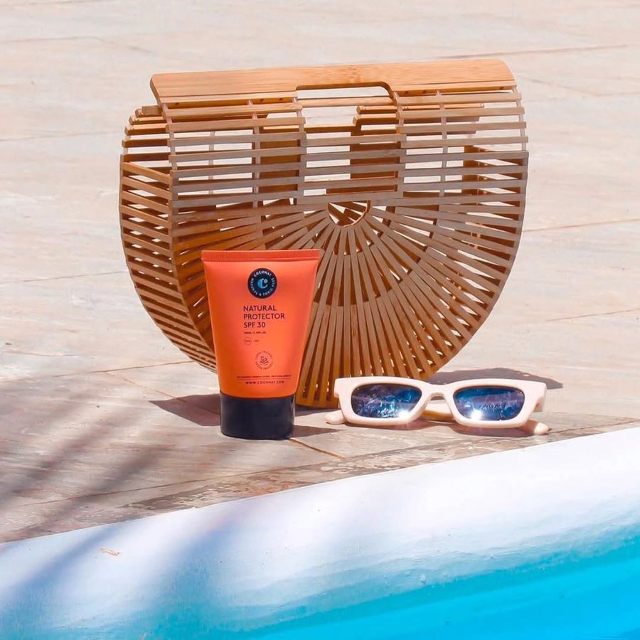 Instagram post by @taviben.kitchen for Cocunat. Caption reads: Glow, protect, repeat. Cocunat SPF is your daily....