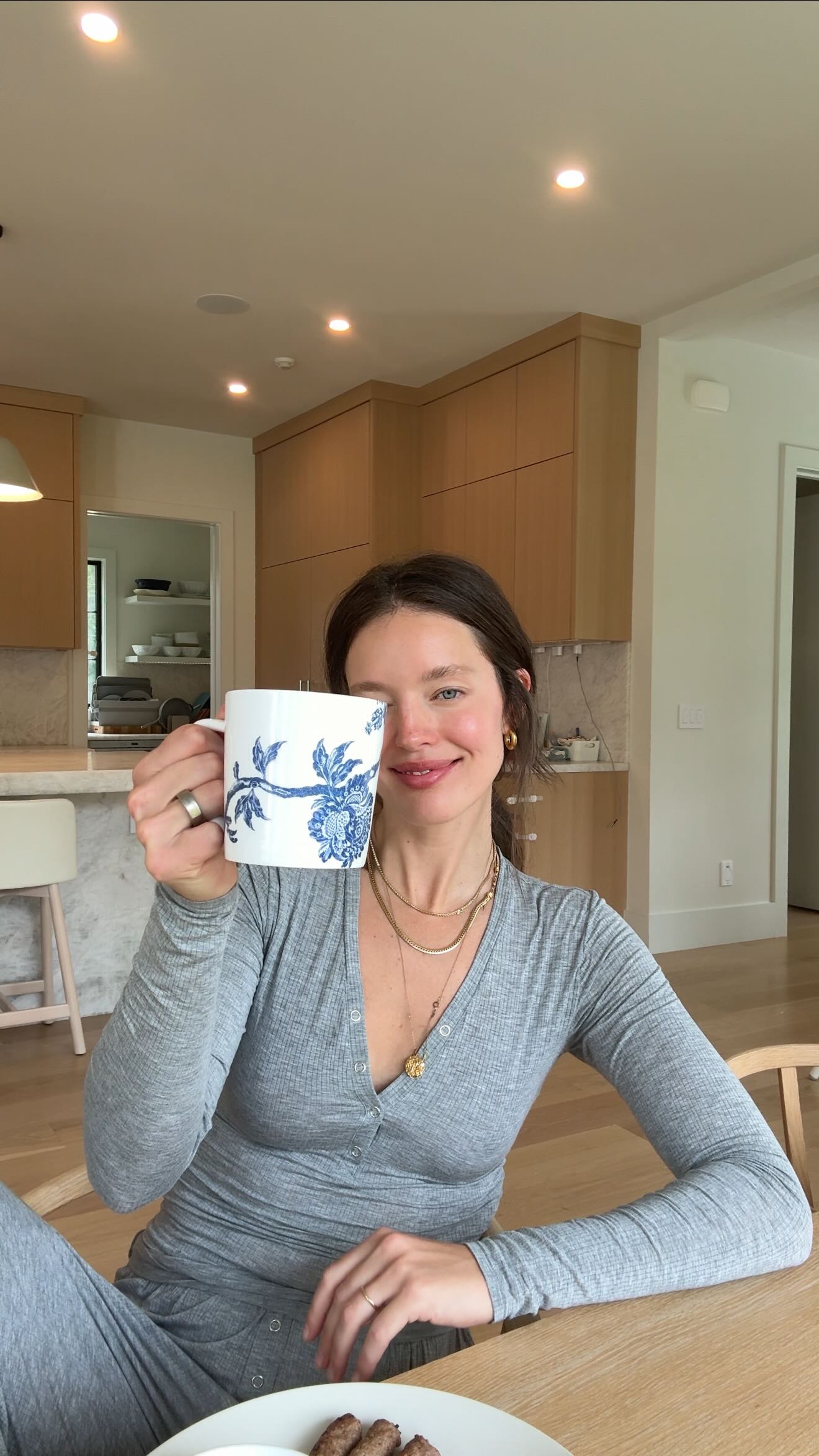 Instagram post by @emilydidonato for Chomps. Caption reads: What I eat in a day as a busy mom, focusing on....