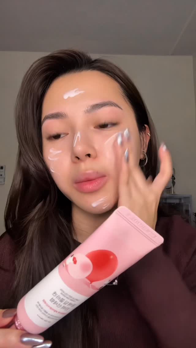 Instagram post by @sgjael__ for Round Lab. Caption reads: New from #RoundLab, check out @sgjael19 discovery....