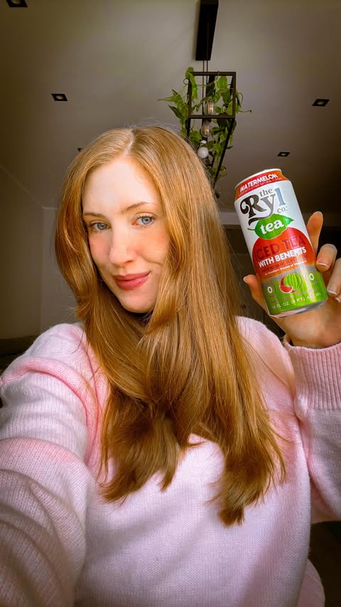 Instagram post by @efcarrot for Ryl Tea. Caption reads: #sponsored Summer is much closer with....