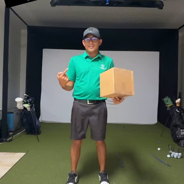 Instagram post by @chrismarigolf for Pins And Aces. Caption reads: S/O @pinsandaces for the moving away gift [...].