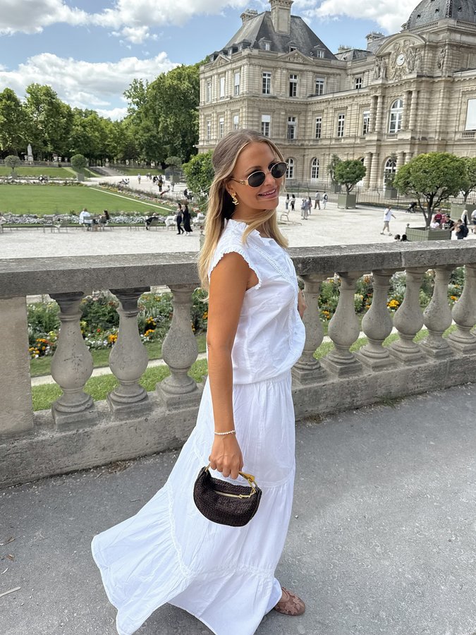 Instagram post by @josefinsvanberg for Bubbleroom. Caption reads: Paid collaboration @bubbleroom 💕 Some outfits I....