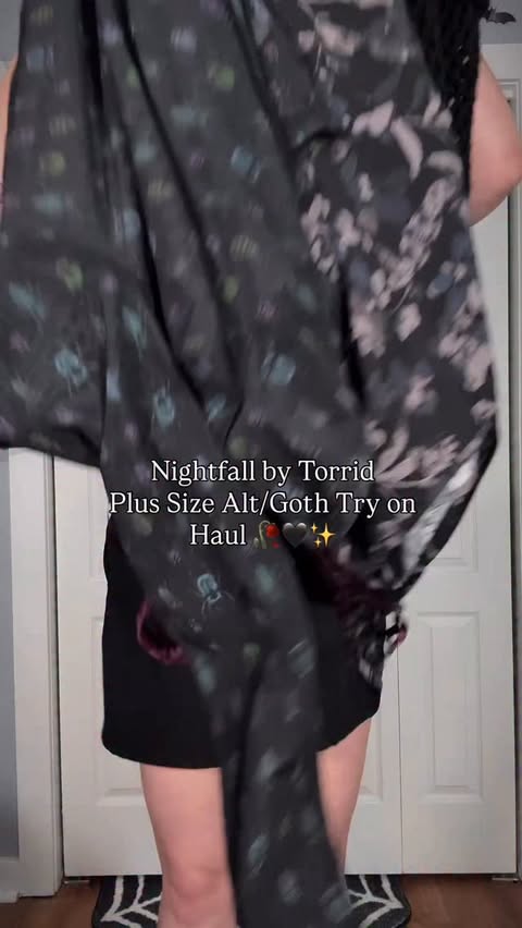 Instagram post by @nikkidrinkscraft for Torrid. Caption reads: Mini Nightfall by @torrid try on haul! 🥀✨ [...].