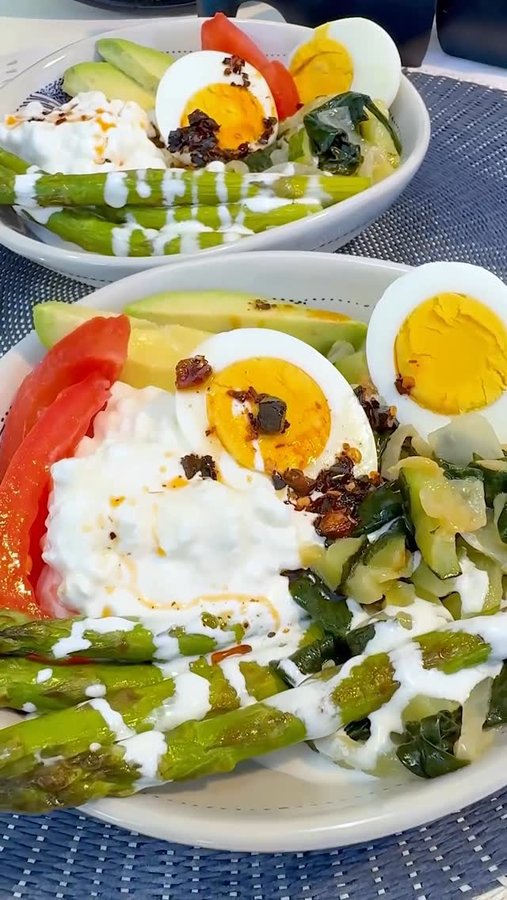 Instagram post by @presleyspantry for Real California Milk. Caption reads: Start your day the delicious way with a....