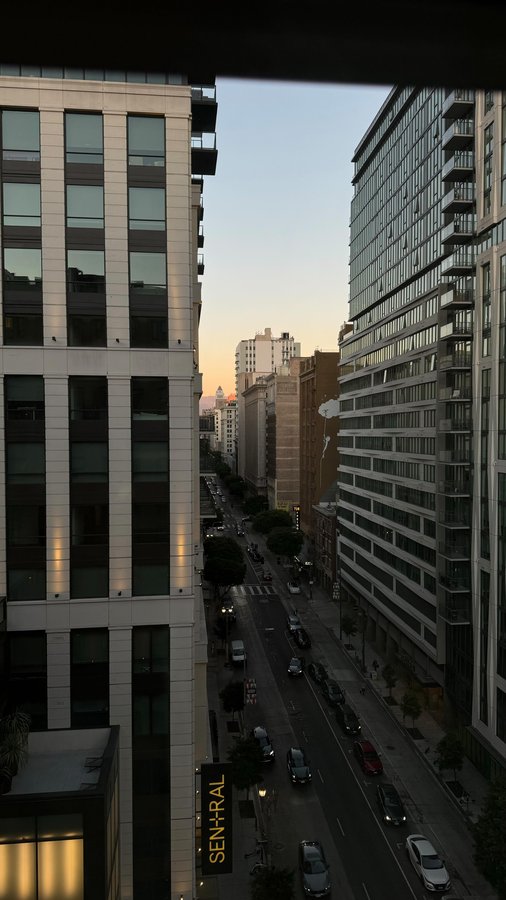 Instagram post by @taylasnts for Sonder. Caption reads: My LA @sonderstays room tour! Check out my stories....