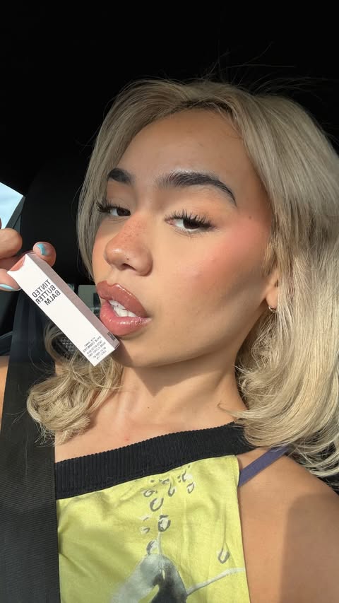 Instagram post by @arliekontic for Kylie Cosmetics. Caption reads: Still can’t believe how good the @kyliecosmetics....