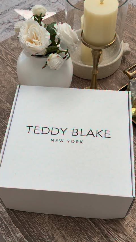 Instagram post by @melisadevo for Teddy Blake. Caption reads: [...] 🤎🤎🤎 @teddy_blake #ad #handbag #teddyblake....