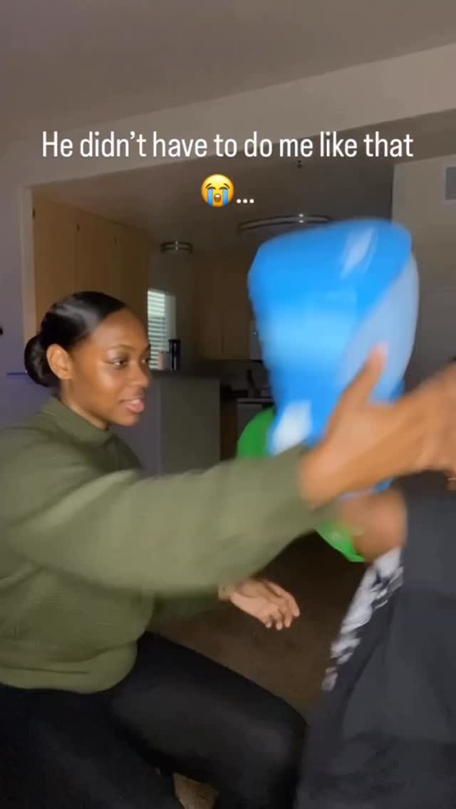 Instagram post by @tjusttrains for Hayabusa Fightwear. Caption reads: It be yo own people 😭… @lethalshooter
Gloves....