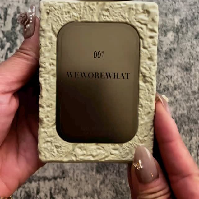 Instagram post by @keto.risa for WEWOREWHAT. Caption reads: Fresh, clean, effortless. ✨ Just tried WeWoreWhat....