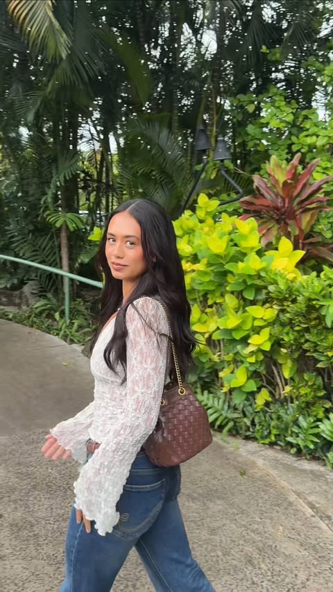 Instagram post by @danikauahi for JW PEI. Caption reads: @jwpei_official #jwpei #jwpeiyara #jwpeipartner.