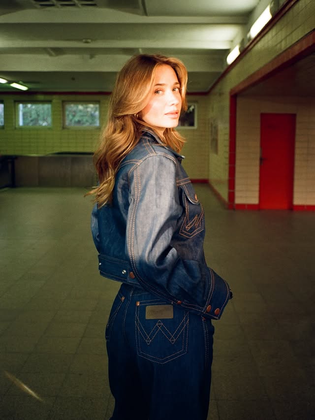Instagram post by @juliahlm for Zalando. Caption reads: [...] moments in @wrangler_europe 🌟 Anzeige....