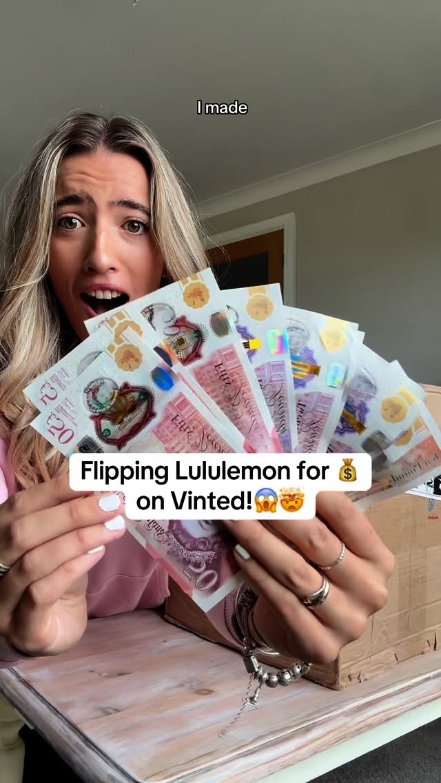 Instagram post by @beckysbazaar for Join Fleek. Caption reads: [...] 

Link is in my bio to download the....