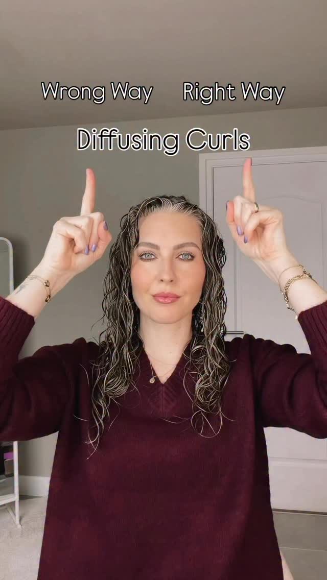 Instagram post by @curlykiet for Laifentech. Caption reads: Wrong Way VS Right Way Diffusing | Comment....