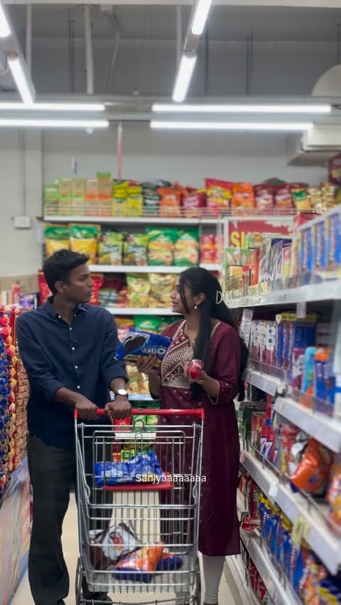 Instagram post by @sanjyaaaaaaaa for SMART Bazaar. Caption reads: “Purane Mart Ko Jao Bhool, SMART Bazaar main karo....
