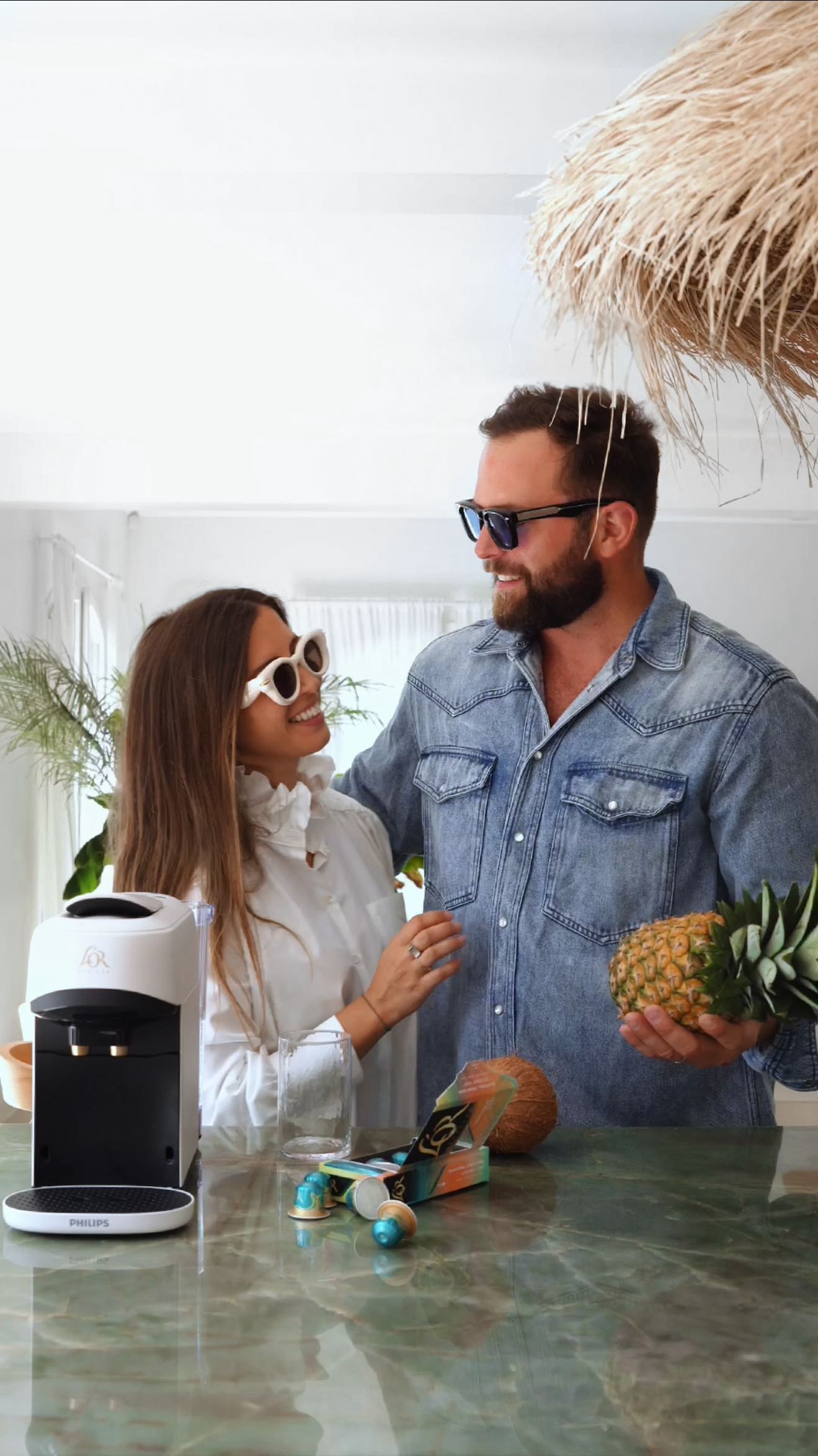 Instagram post by @johanna_stayyourself for LOR Espresso. Caption reads: 🧊🥥☕️ Le coffee Colada : le mocktail qui réunit....