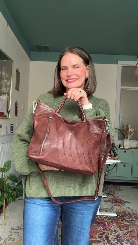 Instagram post by @heyshannonlee for Latico Leathers. Caption reads: [...] The Joplin Leather Crossbody from....