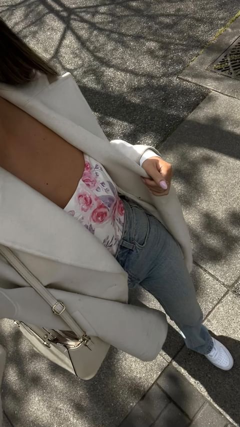 Instagram post by @elysacreative for JBW. Caption reads: [...] Day! 💝💐🕊

My mom absolutely loves her....