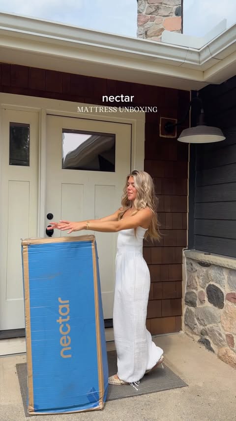 Instagram post by @madisonsvetz for Nectar Sleep. Caption reads: @nectarsleep is an essential for my perfect nights....