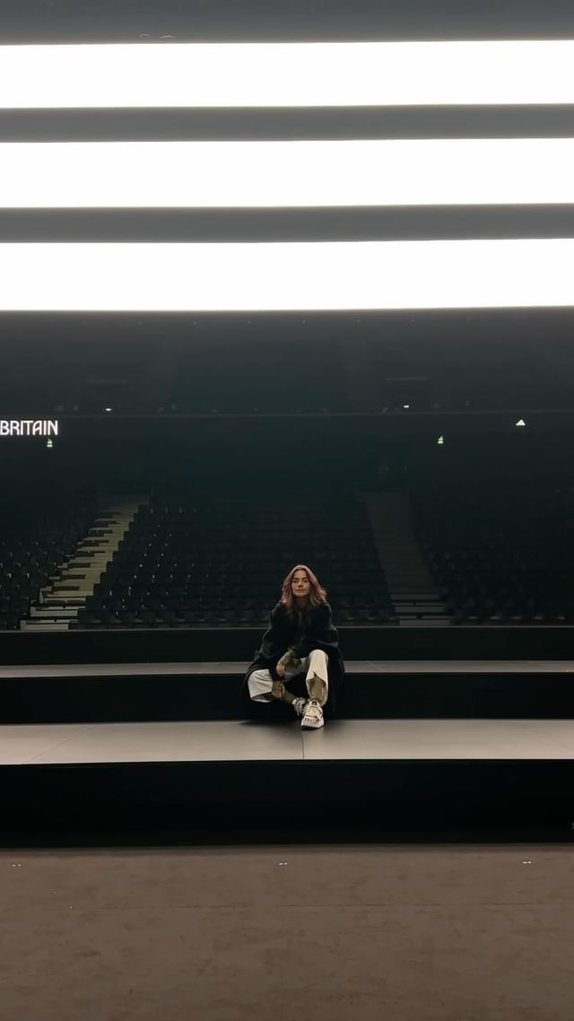 Instagram post by @sofigomezu for adidas Colombia. Caption reads: Yo les debía el cuento de por qué había estado en....