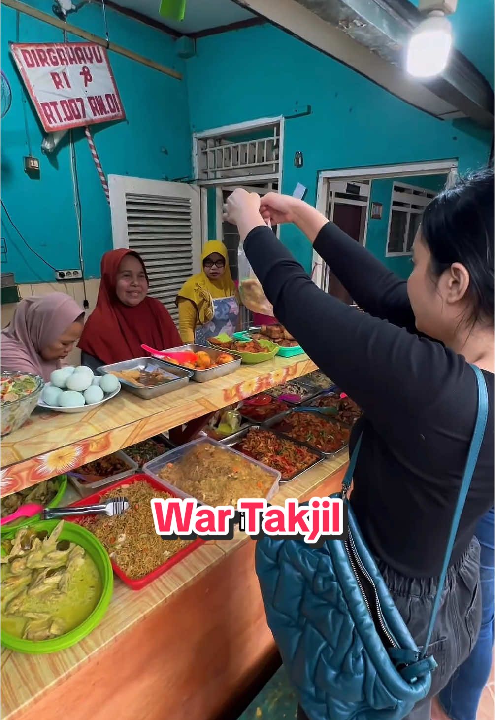 TikTok post by @kimdea for Garnier Indonesia. Caption reads: Seru banget berburu takjil, tapi apapun....