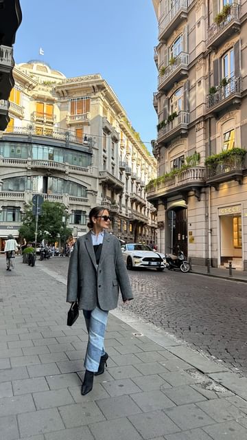 Instagram post by @rossellinaa for YOOX. Caption reads: My fav look for this autumn 🍂🍂

@yoox....