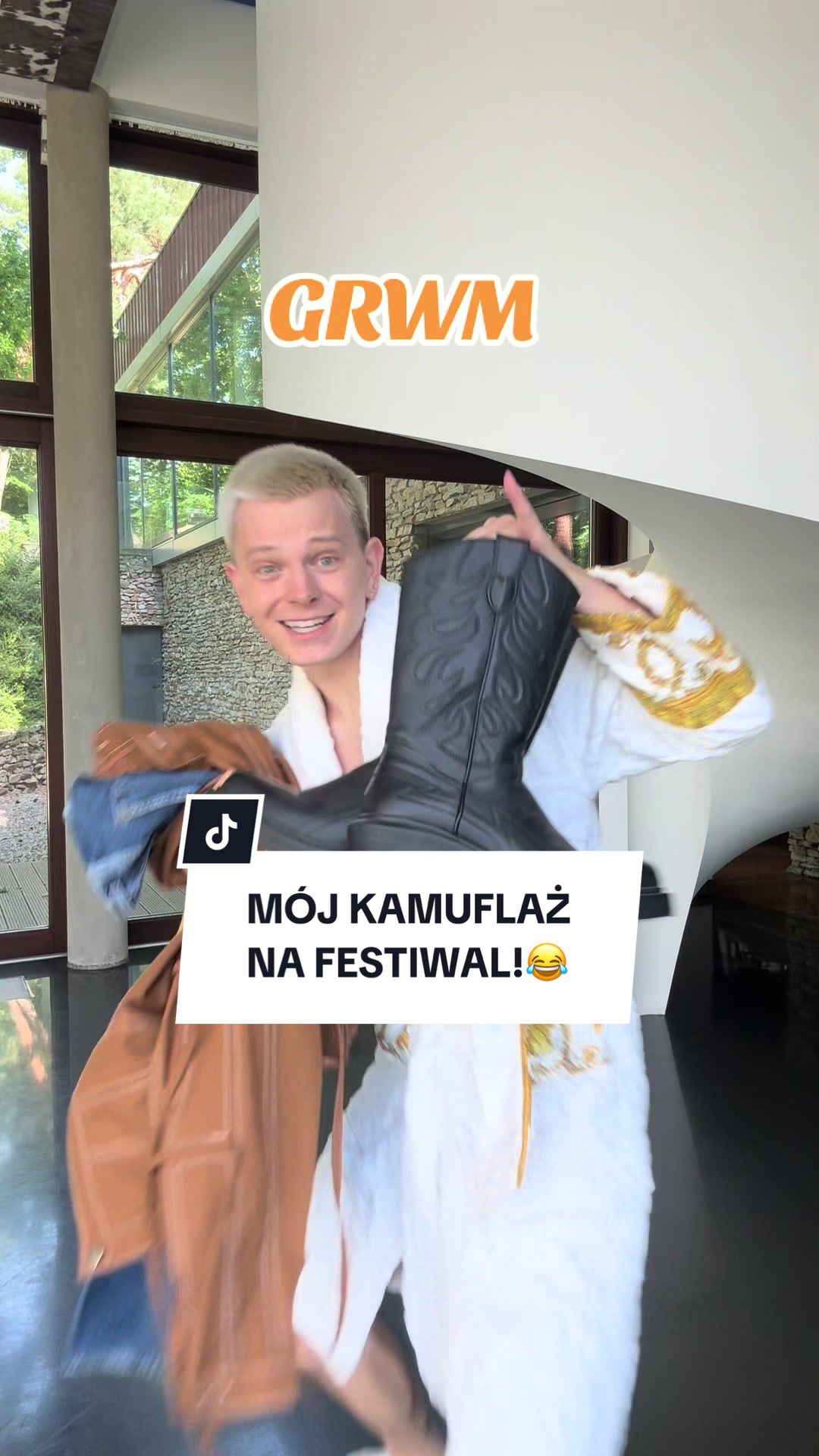 TikTok post by @dominikrupinski for La Roche-Posay. Caption reads: [reklama] RUPIŃSKI THE COWBOY 🤠 kto pierwszy....