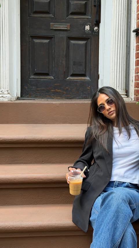 Instagram post by @vivamehta for Eyebuydirect. Caption reads: the chicest sunnies from @eyebuydirect for the....