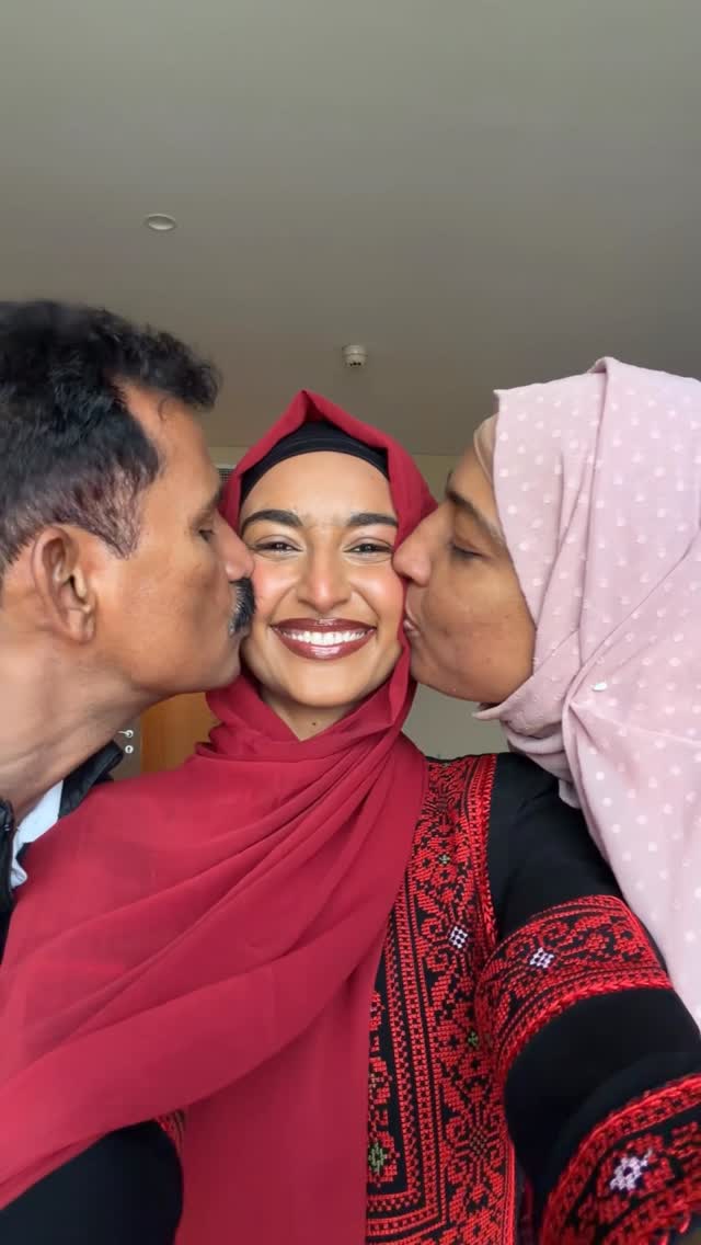 Instagram post by @rida.tharanaa for Visit Saudi. Caption reads: Well…. Expensive kisses I must say !!
@visitsaudi....