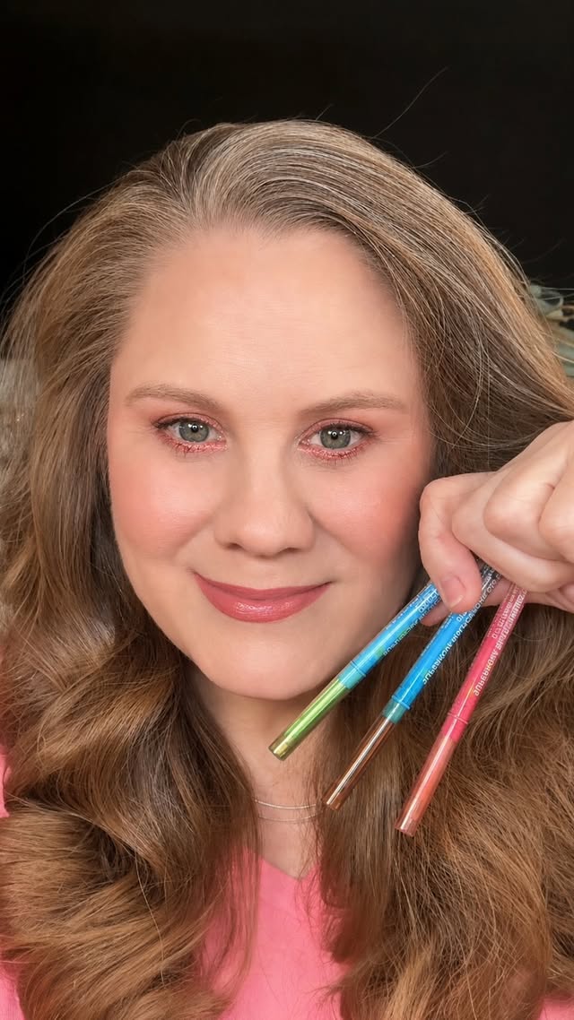 Instagram post by @anne.whitney.1229 for MOIRA Cosmetics. Caption reads: @moiracosmetics 💥SUPERNOVA💥 Multichrome Gel....