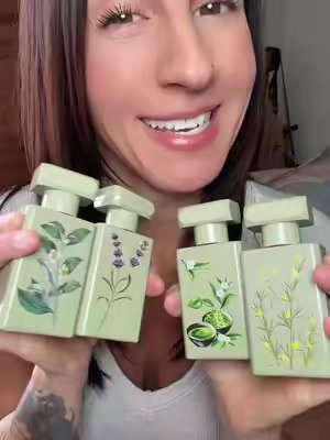 TikTok post by @kristenmariefam for OAKCHA. Caption reads: @Oakcha Tea Collection Set #oakcha [...].