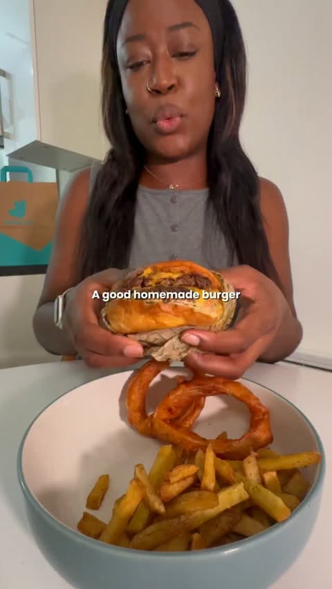 Instagram post by @knivestomeetyou for Deliveroo. Caption reads: [...] @honestburgers is now available on....