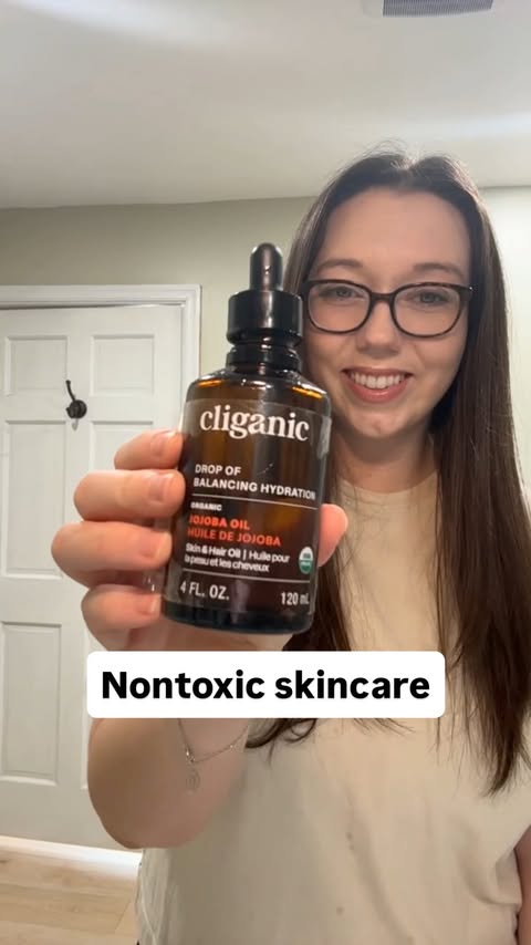 Instagram post by @home_swaps for Cliganic. Caption reads: Cliganic makes some of my favorite nontoxic [...].