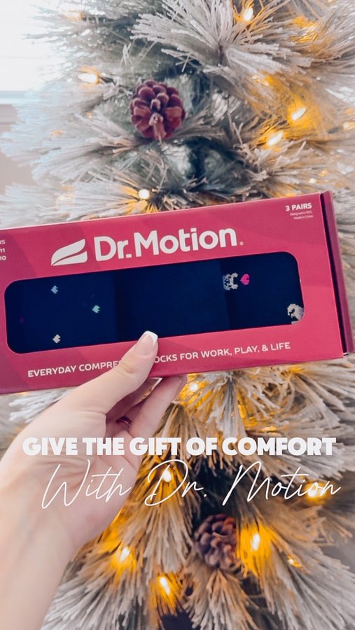 Instagram post by @_kaitlyntucker for Dr. Motion. Caption reads: [...] gifts. Unbox the perfect present with Dr.....
