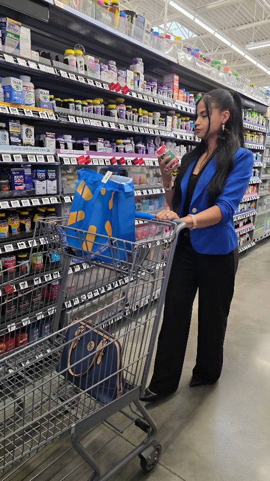 Instagram post by @katherinejmnez_ for Fungies. Caption reads: [...] to go! ✨️🛒🍄

🔗LINK IN BIO 💖

✨️Fungies....