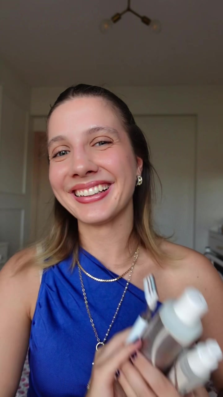 TikTok post by @kurtulmsdilara for Gillette Venus. Caption reads: Bikini bölgesi için özel bir jilet kullanmanız....