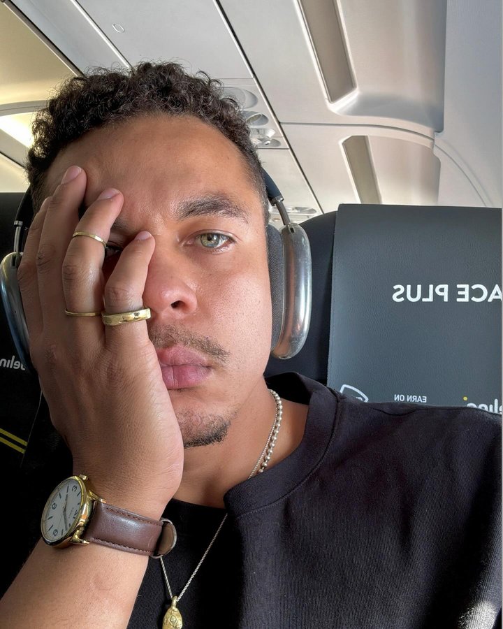 Instagram post by @ismaelcruzcordova for Timex. Caption reads: 🛫🤖✈️ off again .Home 1/5 of the time .The other....