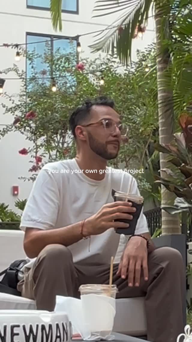 Instagram post by @anaschokri444 for HubSpot. Caption reads: [...] timeline… build on solid ground....