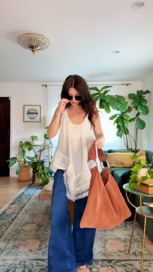 Instagram post by @_samanthaamartin for Free People. Caption reads: #freepeoplepartner Comment “OOTD” to get links for....