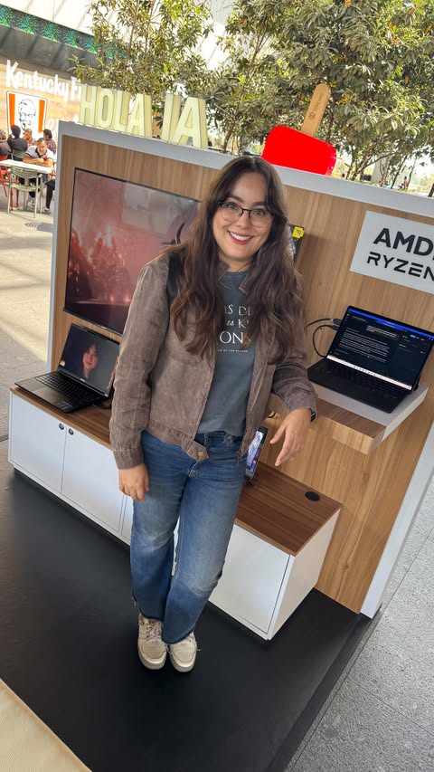 Instagram post by @jojoesnerd for AMD. Caption reads: [...] te pierdas de vivir la potencia de la IA....