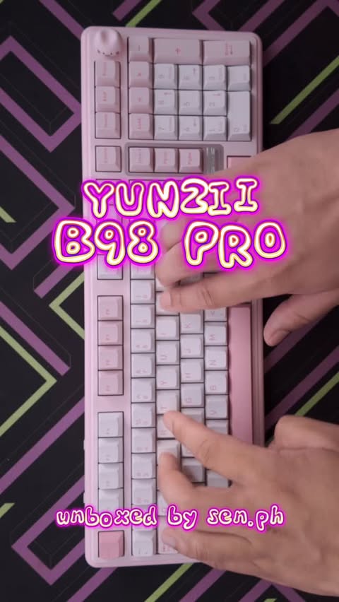 Instagram post by @ottawamk.ca for Yunzii. Caption reads: @YUNZII_keyboard B98 PRO with YUNZII Candy [...].