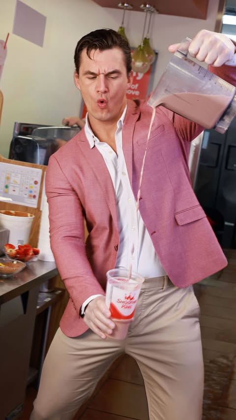 Instagram post by @tylerjcameron for Smoothie King. Caption reads: [...] my very own Berry Smooth Smoothie at....